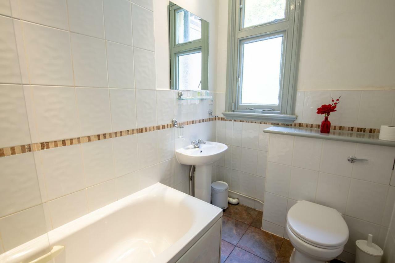 Woodthorpe Hotel Prestwich Extérieur photo
