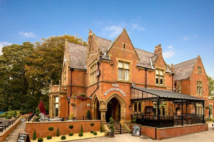 Woodthorpe Hotel Prestwich Extérieur photo