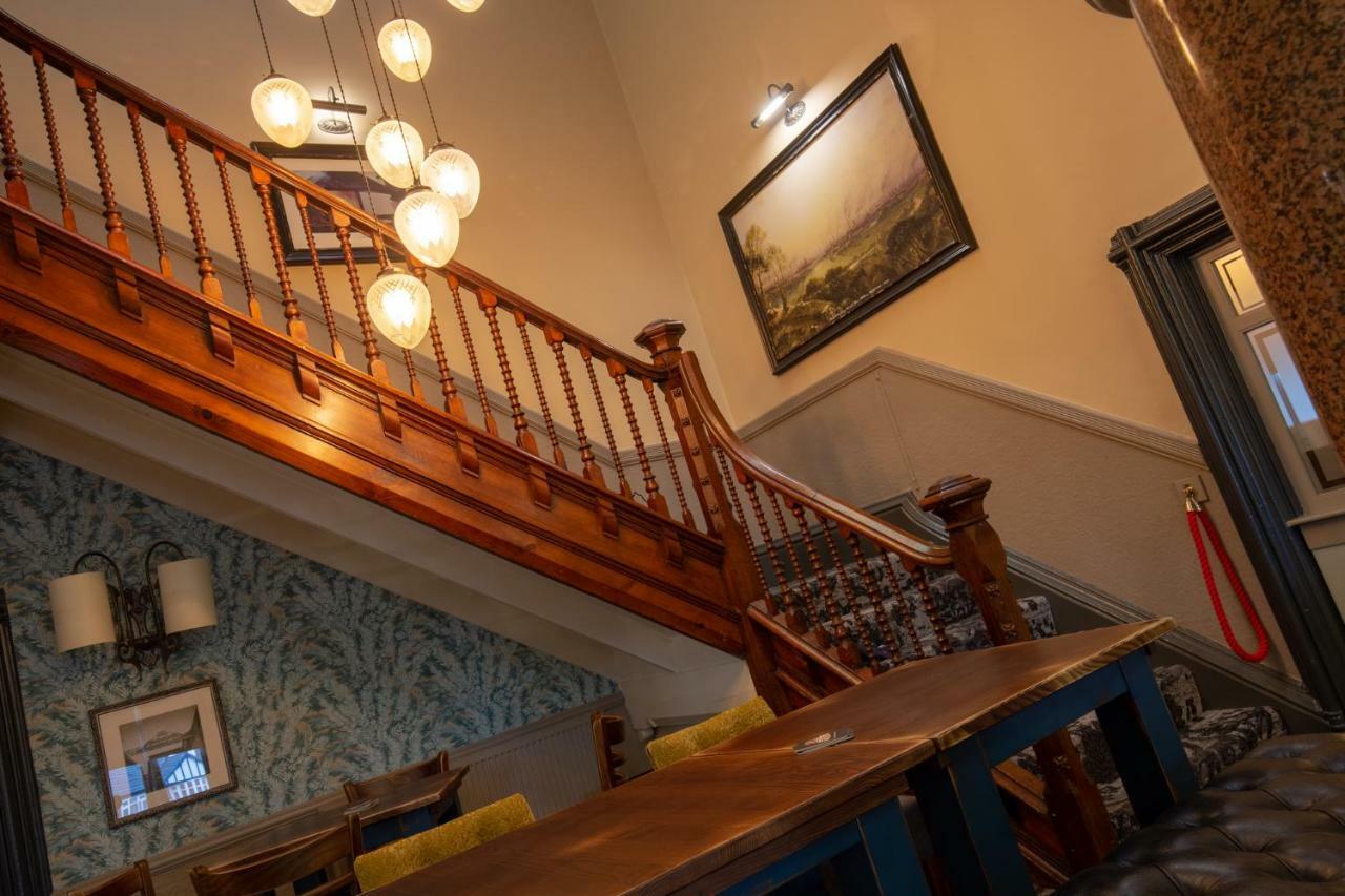 Woodthorpe Hotel Prestwich Extérieur photo